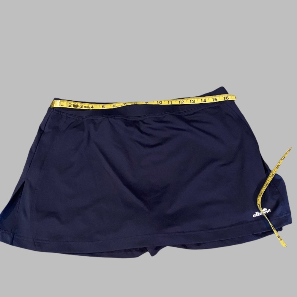 Ellesse tennis skirt size XL, navy, built in shorts